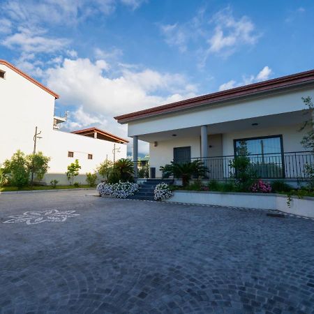 Villa Dei Cesari Bed & Breakfast Santa Maria La Carità Exteriör bild